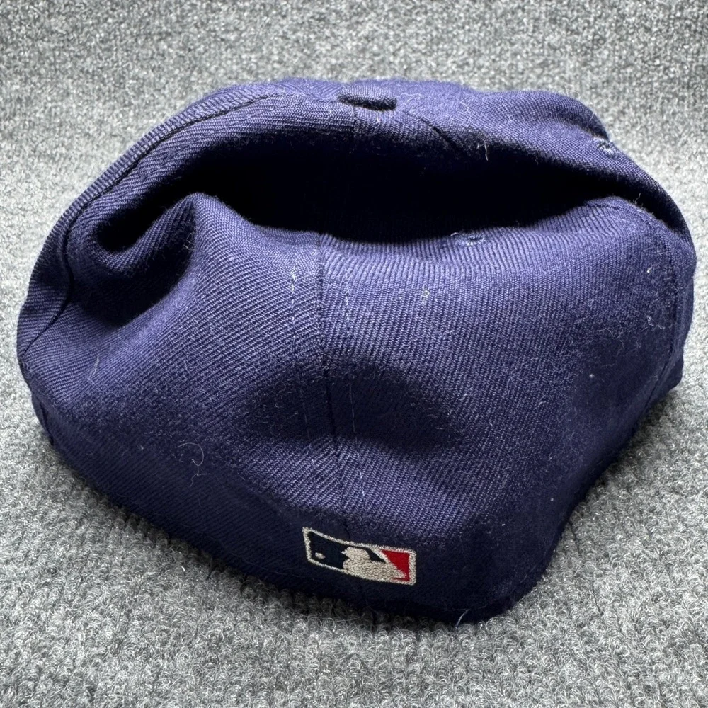 Cleveland Indians New Era 59FIFTY Fitted Hat Mens 7 3/8 Navy Blue MLB Baseball